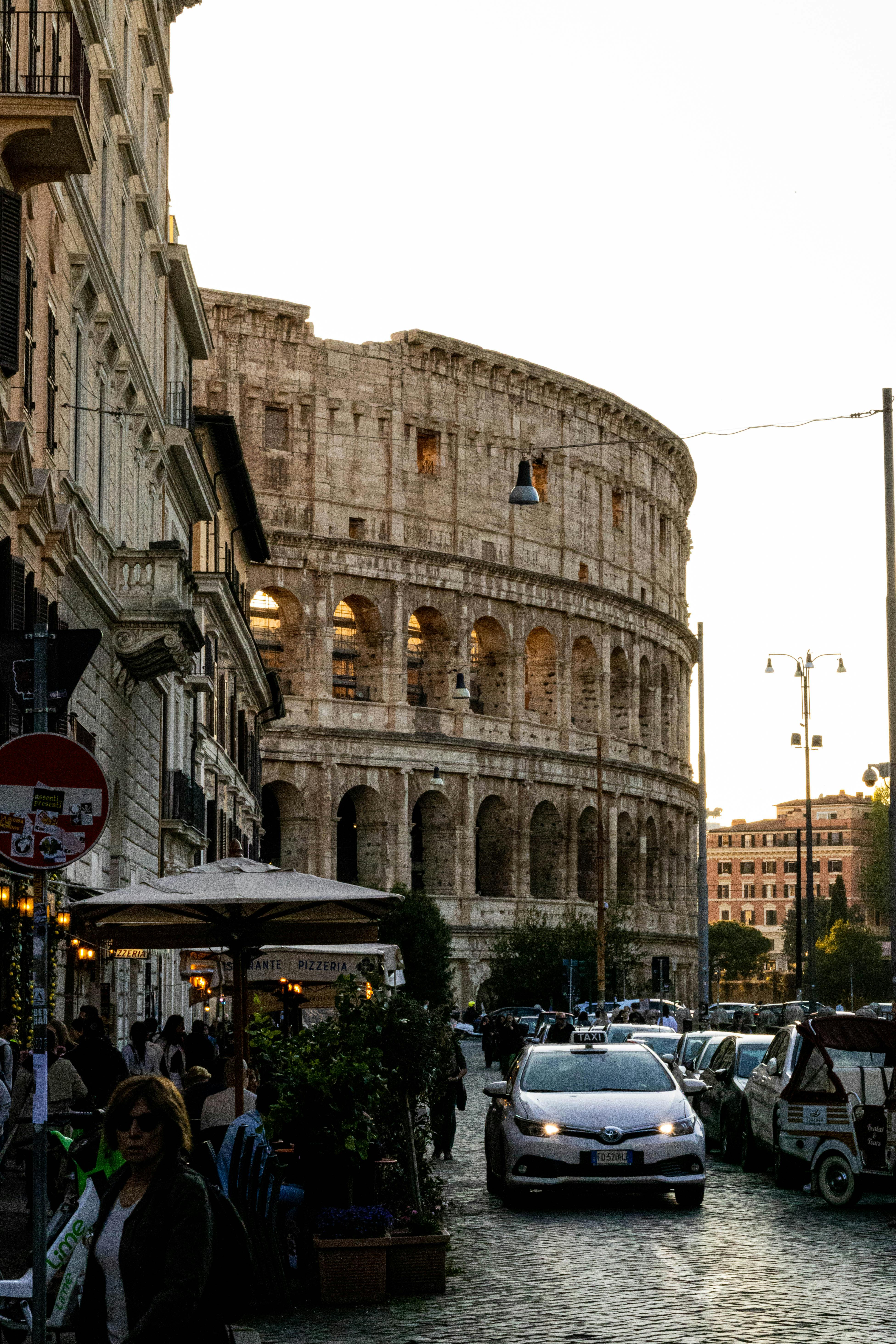 Rome%in%Vespa%Sidecar