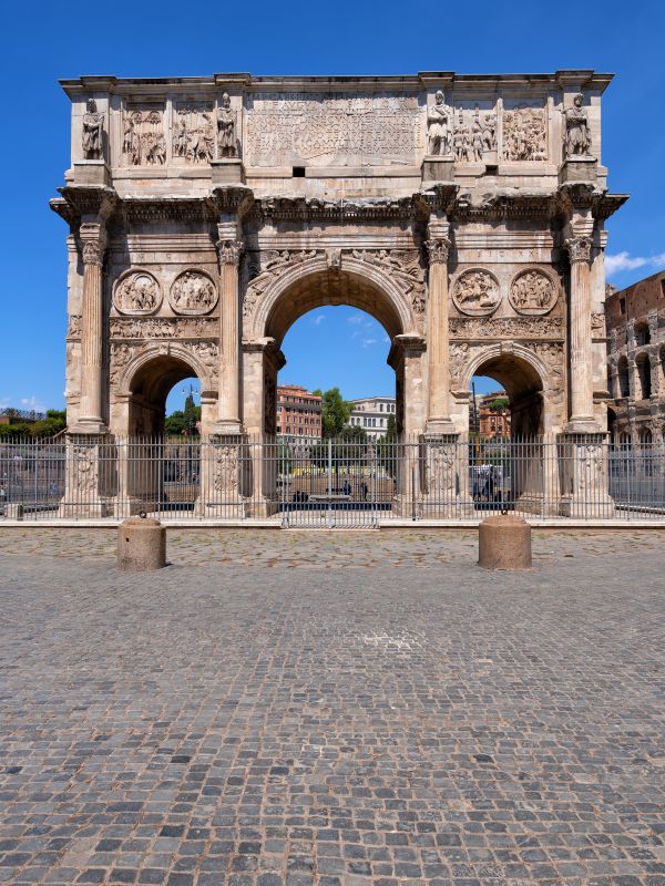 Accessible Historic Sites Tour by Golf Cart - From the Arch of Constantine to Palazzo Venezia