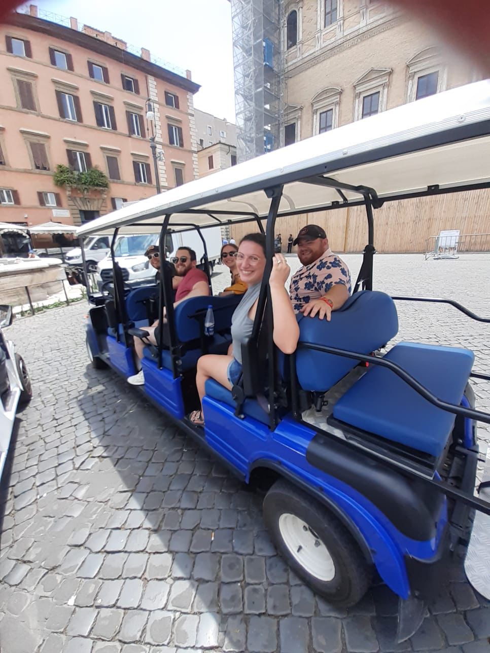 Sustainable Sightseeing: Electric Golf Cart Tour of Rome's Eco Districts