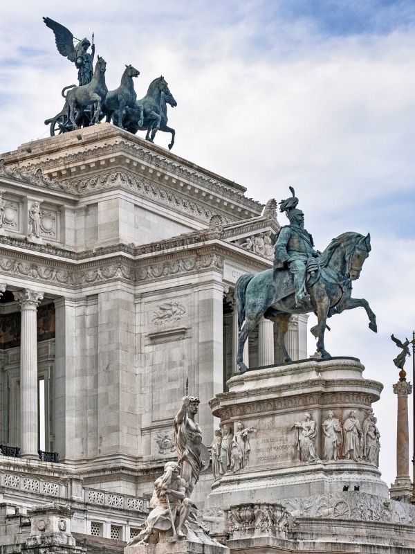 Vespa Sidecar Tours: How to Explore Rome’s Monuments in Style